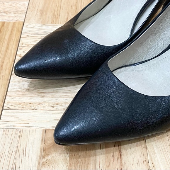 MICHAEL Michael Kors AO13E Black Leather Pointy Toe Classic Pumps Size 8.5M - Picture 10 of 16